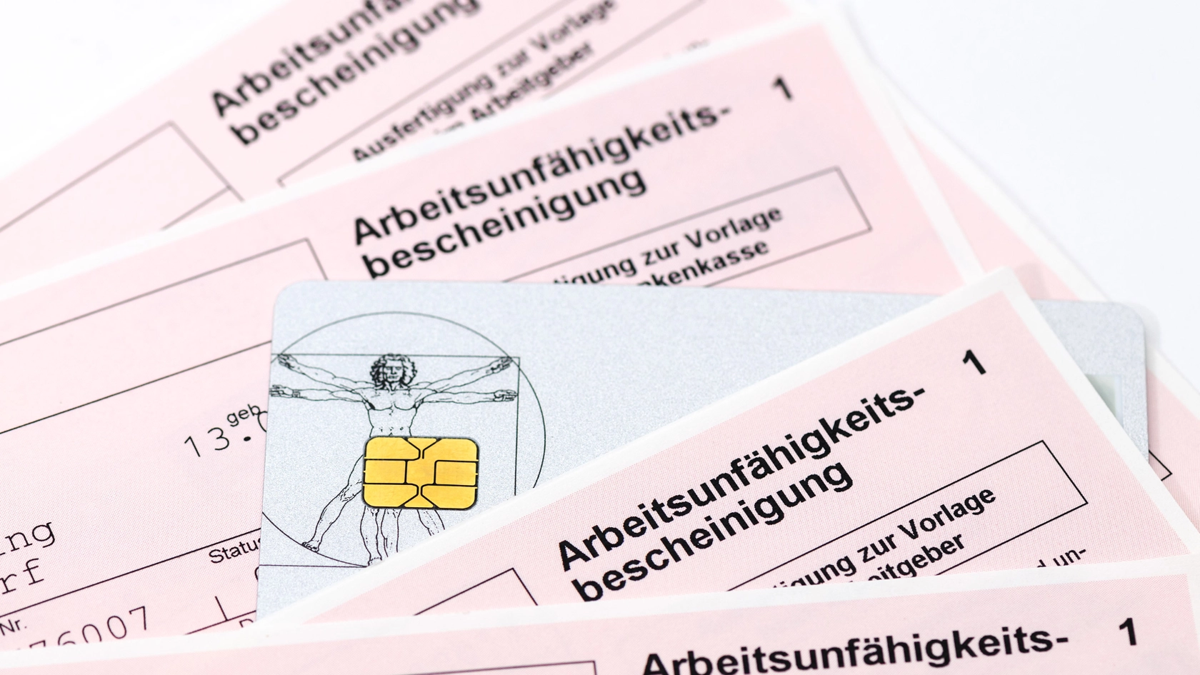 Arbeitsunfähigkeitsbescheinigungen und eine Krankenkassenkarte