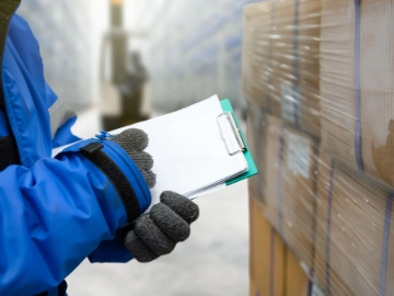 Kälte am Arbeitsplatz: Was Beschäftigte wissen müssen